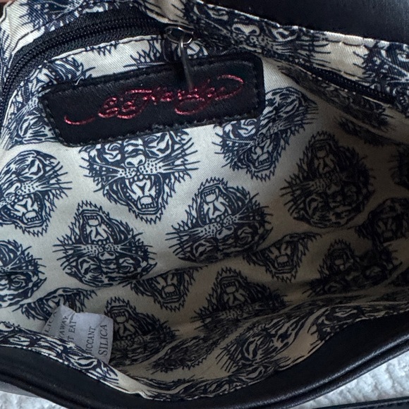NWT Ed Hardy Black and Red Crossbody Bag - Picture 5 of 9